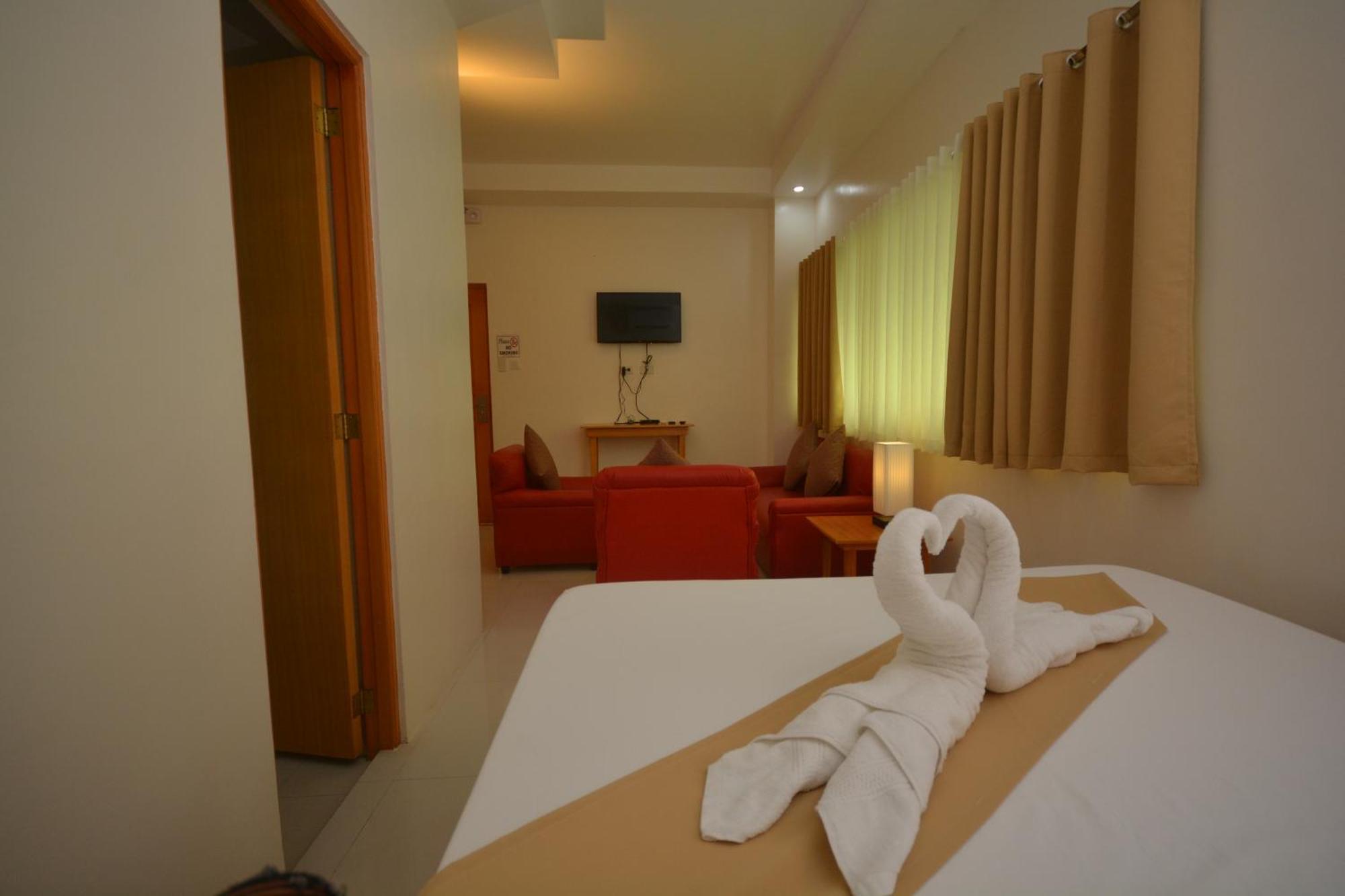 Cherry'S Courtyard Puerto Princesa Екстериор снимка